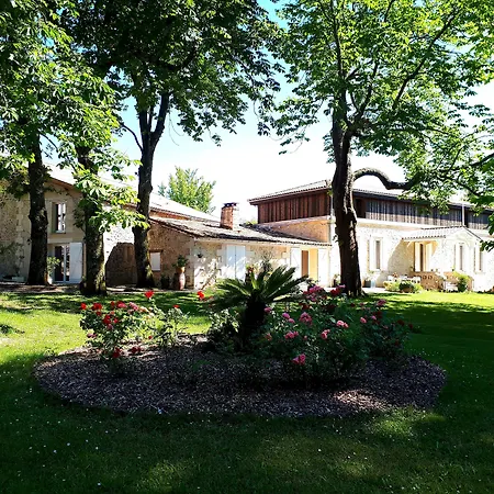 Bed & Breakfast Domaine De Garat 4*