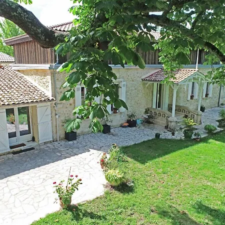 Domaine De Garat Bed and breakfast